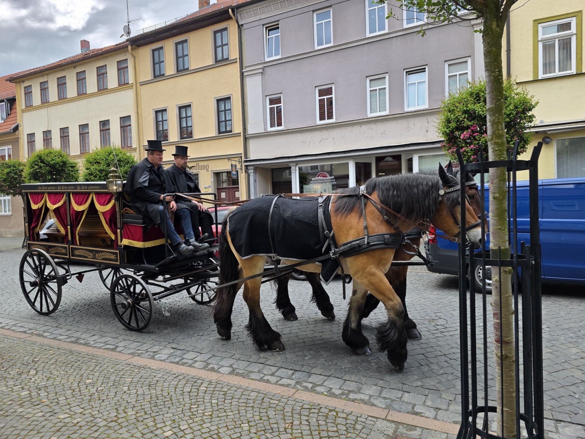 Individuelle Bestattungen mit der Trauerkutsche